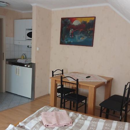 David Apartman Дьюла Экстерьер фото