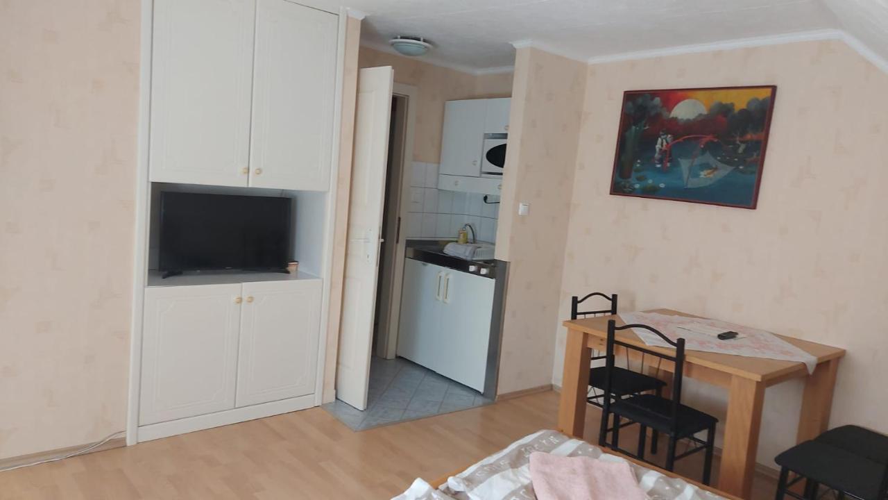 David Apartman Дьюла Экстерьер фото