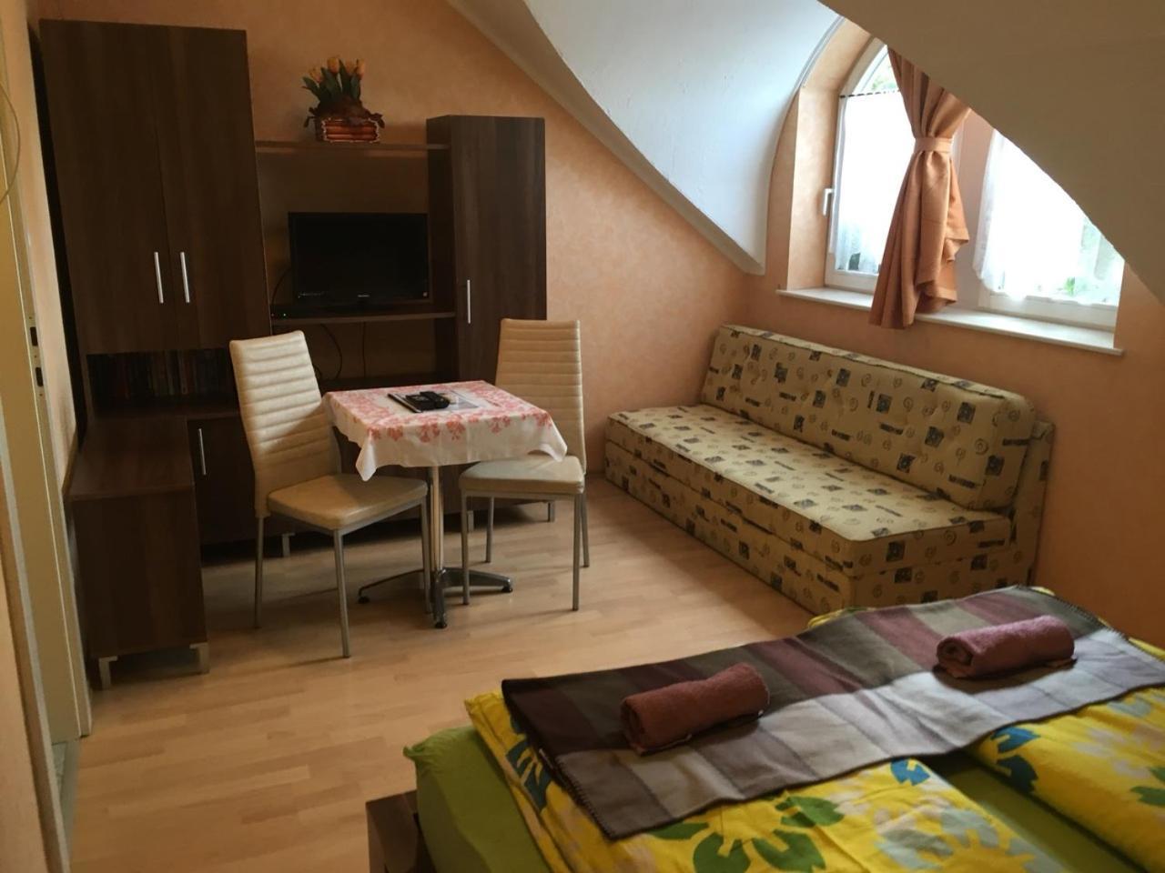 David Apartman Дьюла Экстерьер фото