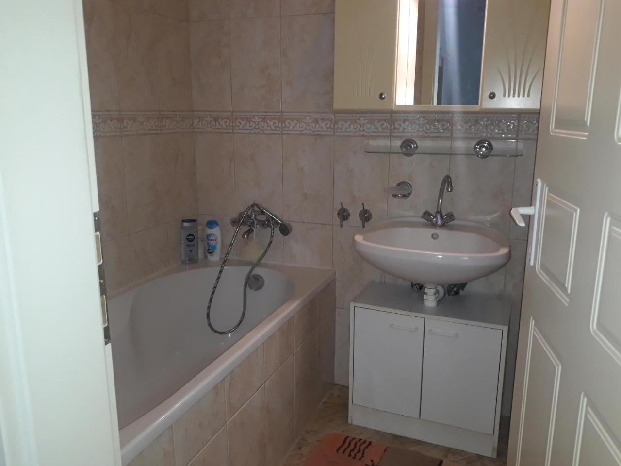 David Apartman Дьюла Экстерьер фото